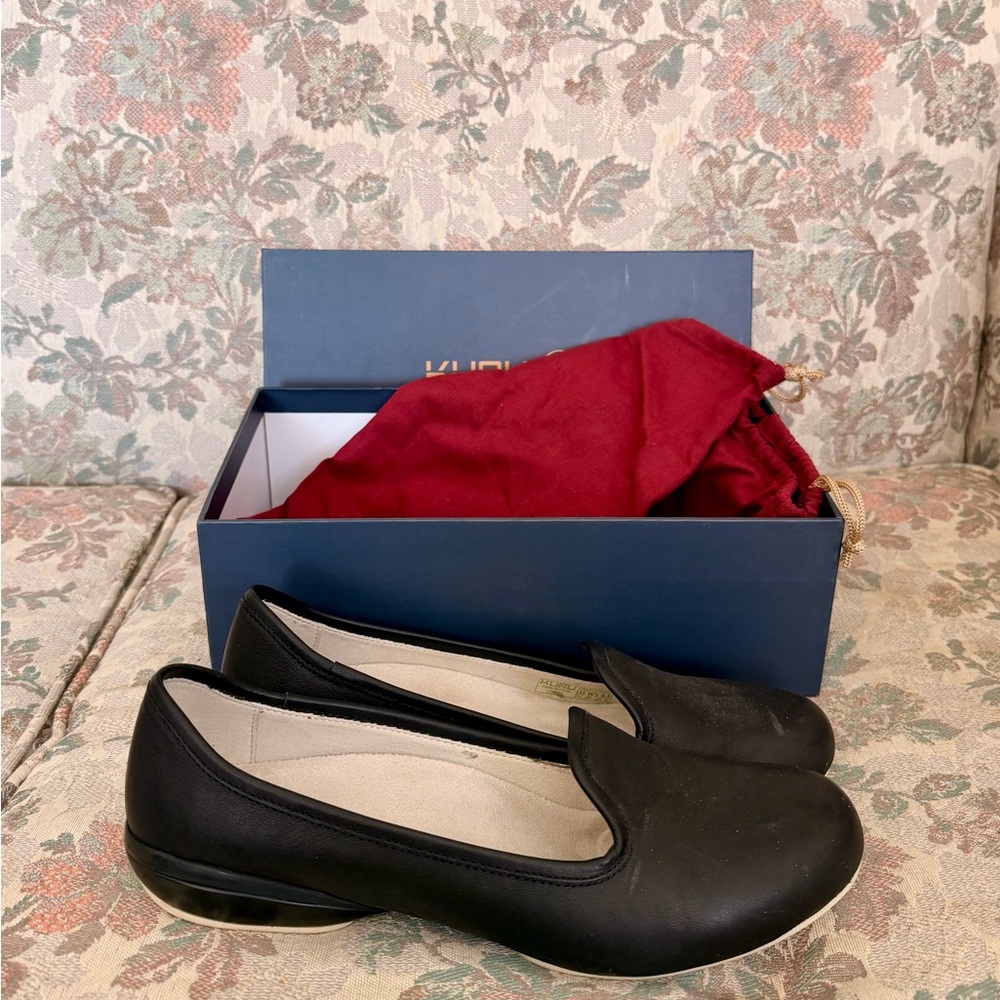 KURU Trina Black Leather Flat Shoes Plantar Fasciitis Womens Size 8.5